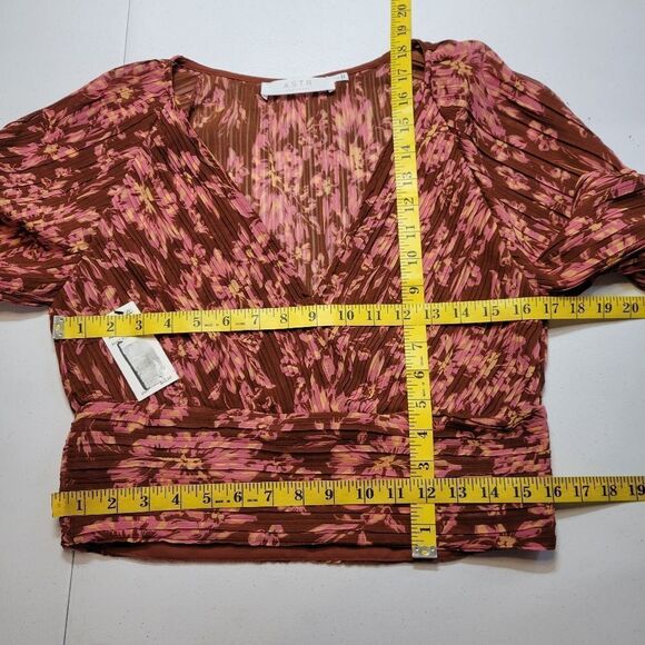 ASTR The Label Pernilla Crop Top Rust Pleated Chiffon Ballon Sleeves NEW - Picture 12 of 15